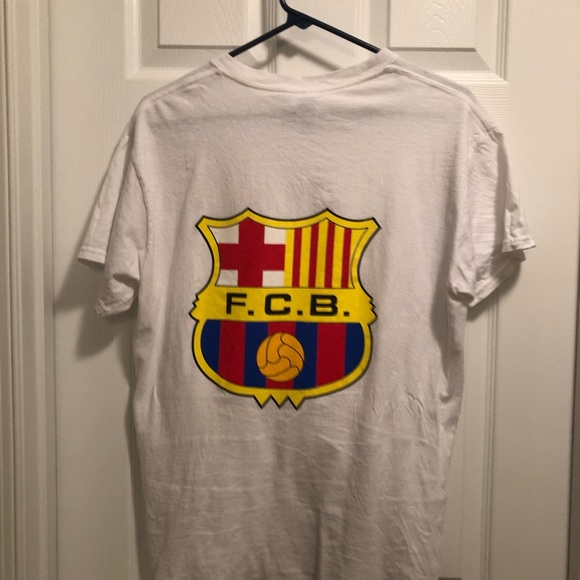 Men’s Barcelona football club T-shirt. Medium - Picture 4 of 4